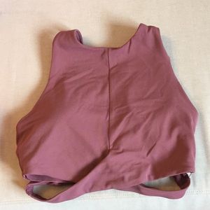 Athleta Conscious Crop D-DD